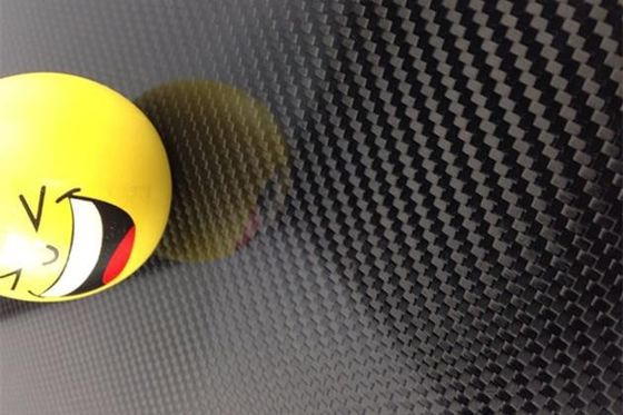 Resistente à água e longo período usando 1000mm X 1000mm 3K Twill Matte Carbon Fiber Laminated Sheet em estoque