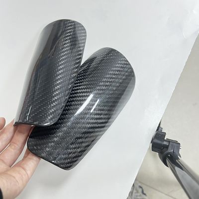 Carbono Fibra Futebol Proteção de perna Brace Suporte Calf Pads Compressão Futebol Shin Sponge Brace