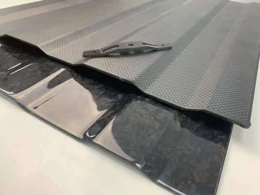 Reel de pesca Fibra de carbono de baixo perfil Água salgada Máquinação CNC Folha de fibra de carbono