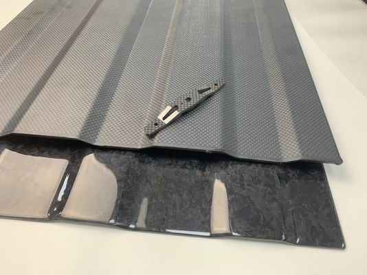 Reel de pesca Fibra de carbono de baixo perfil Água salgada Máquinação CNC Folha de fibra de carbono